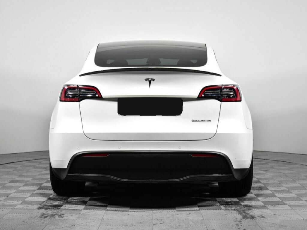 Tesla Model Y с пробегом — 2022 год. Фото: #4