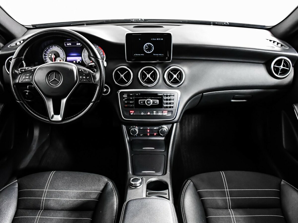 Mercedes-Benz A-Класс с пробегом — 2014 год. Фото: #9