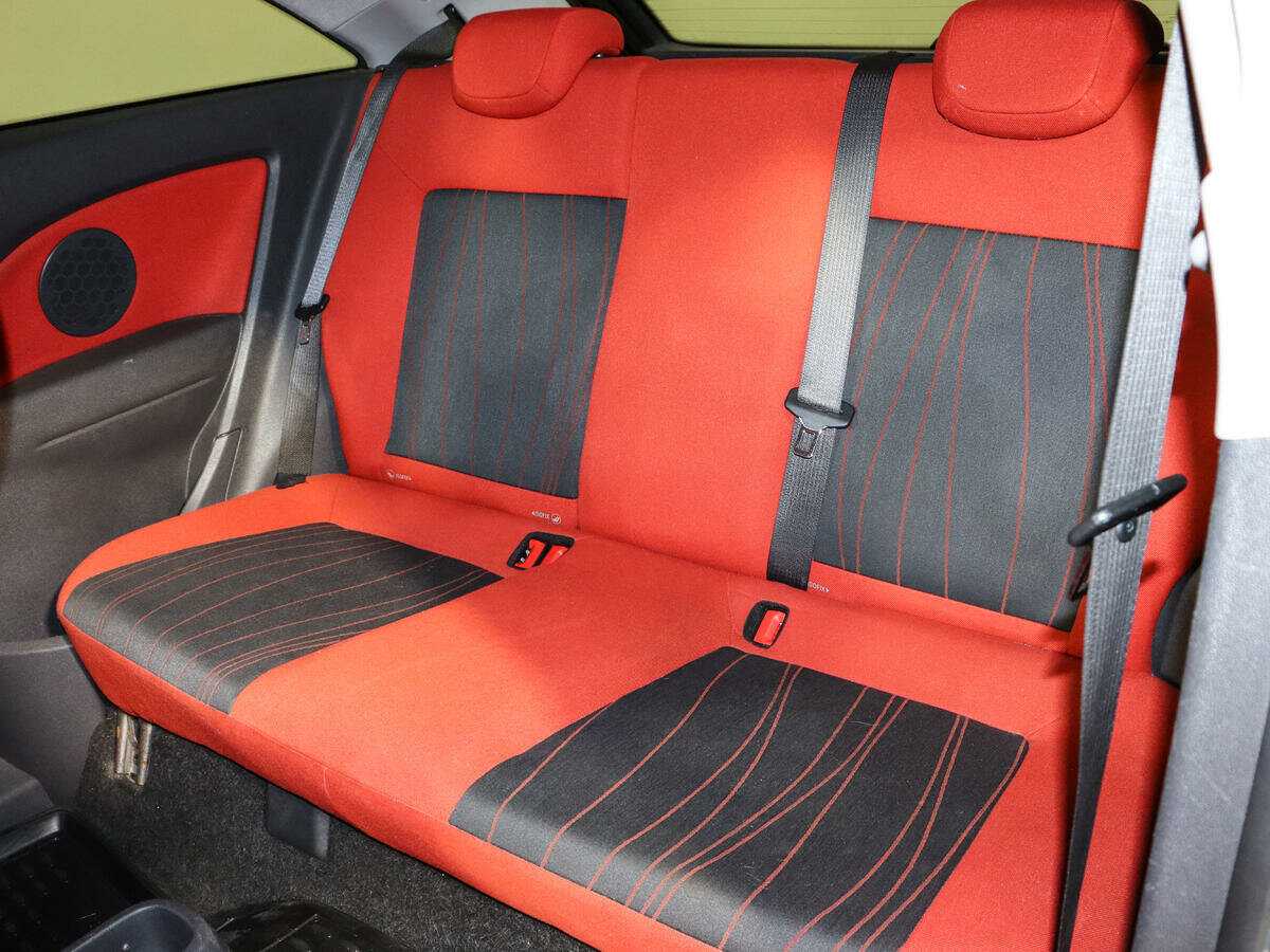 Opel Corsa с пробегом — 2009 год. Фото: #6