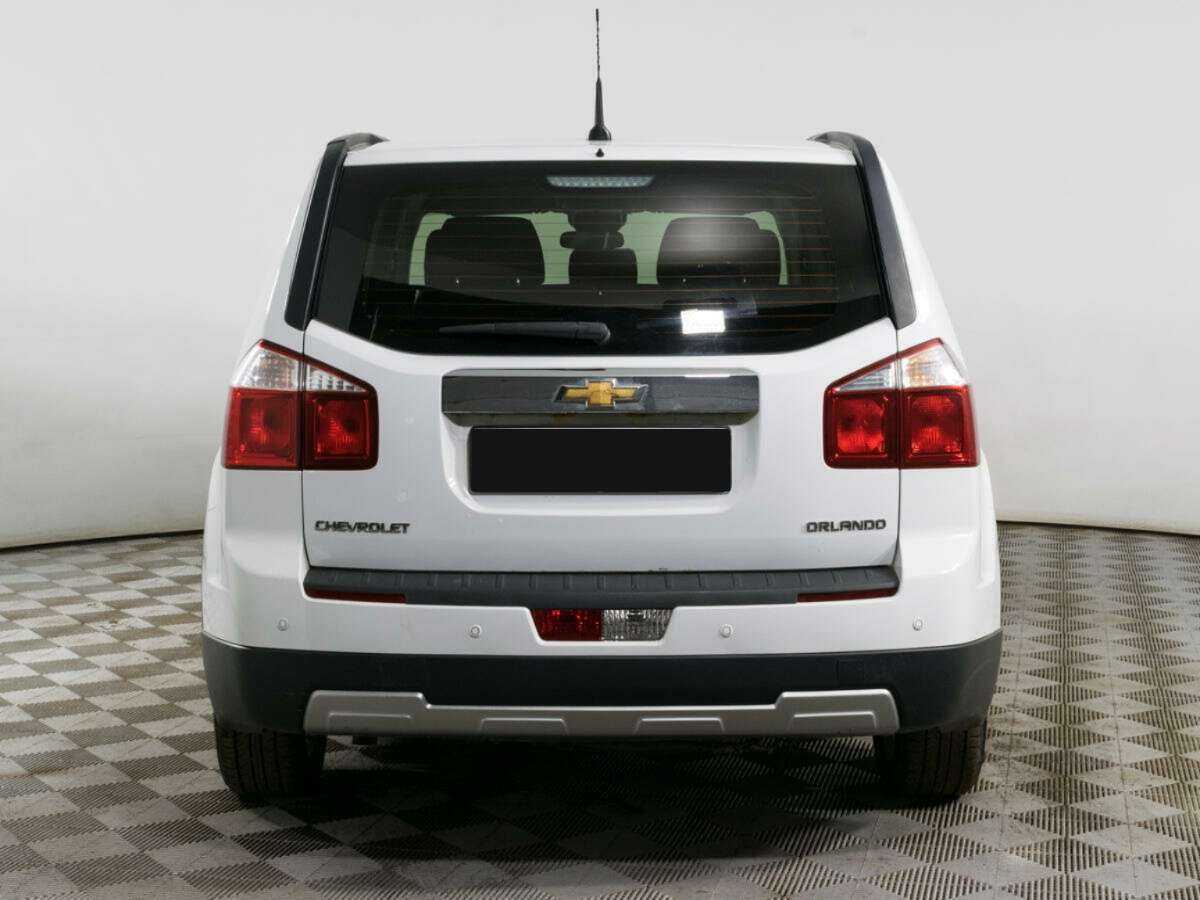 Chevrolet Orlando с пробегом — 2014 год. Фото: #4