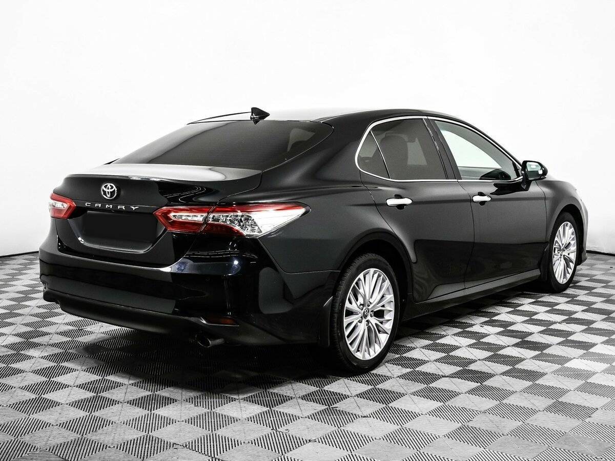 Toyota Camry с пробегом — 2019 год. Фото: #4