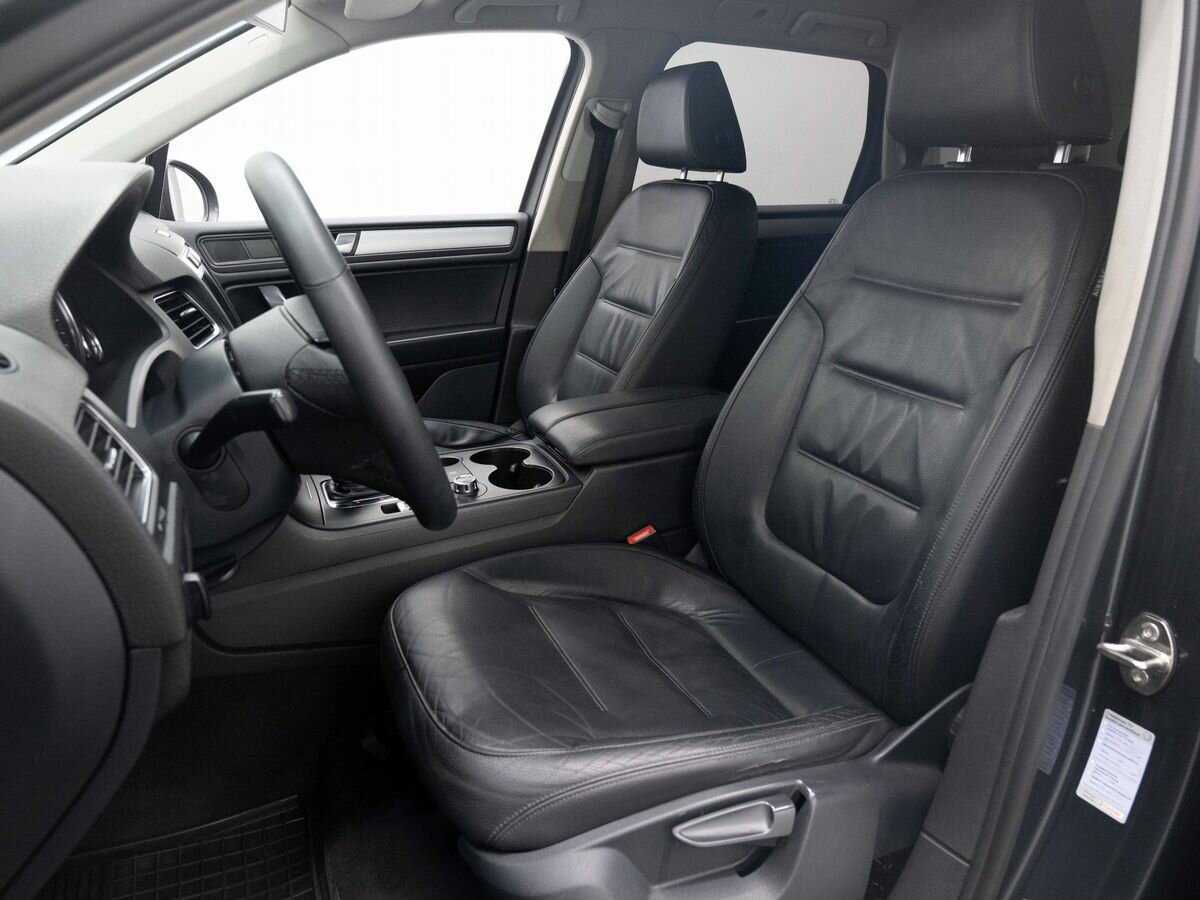 Volkswagen Touareg с пробегом — 2011 год. Фото: #9