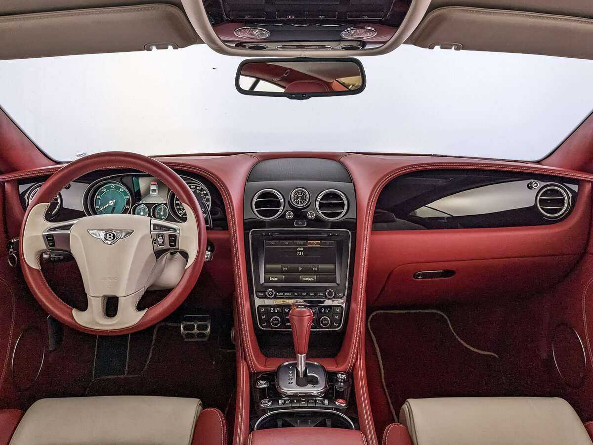 Bentley Continental GT с пробегом — 2012 год. Фото: #9