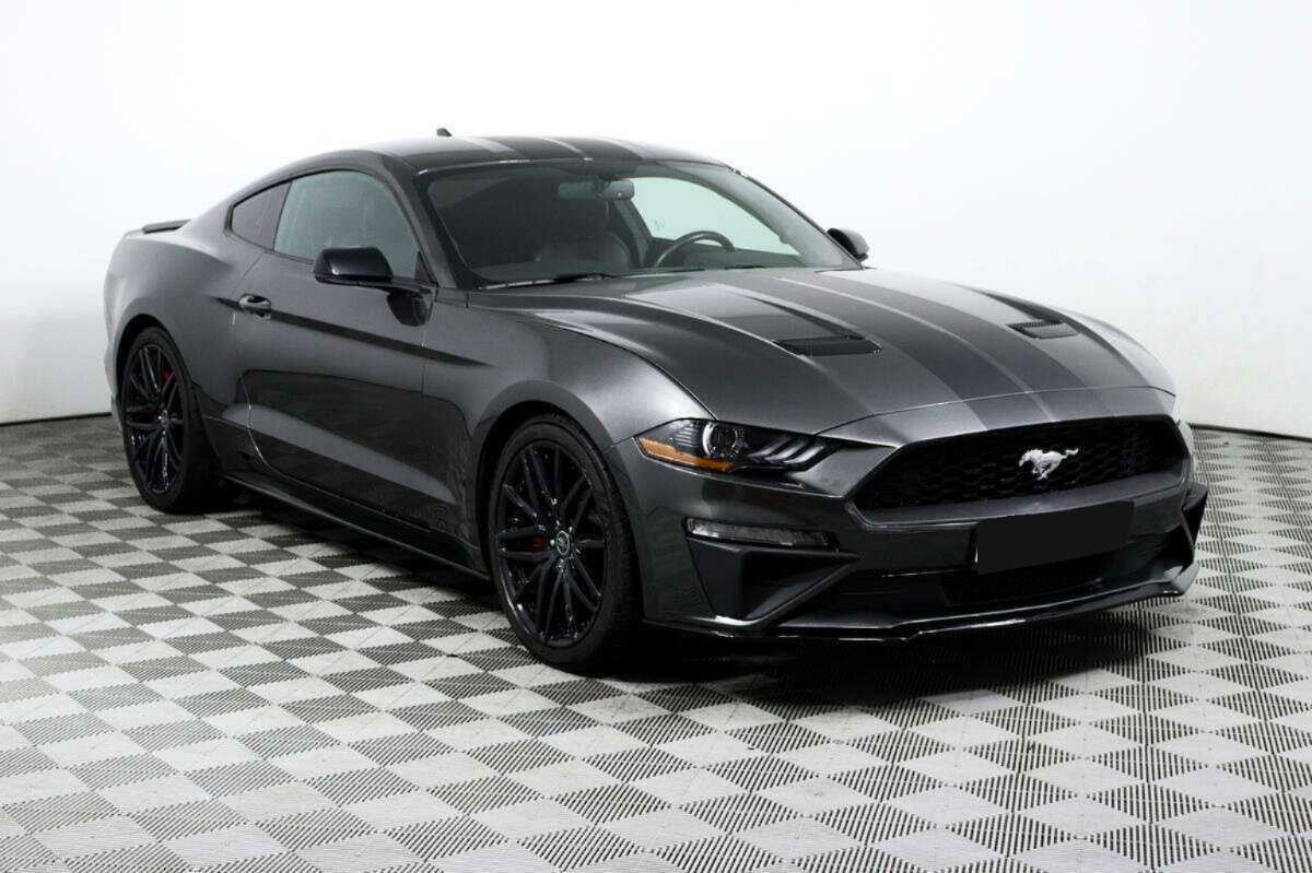 Ford Mustang с пробегом — 2020 год. Фото: #2