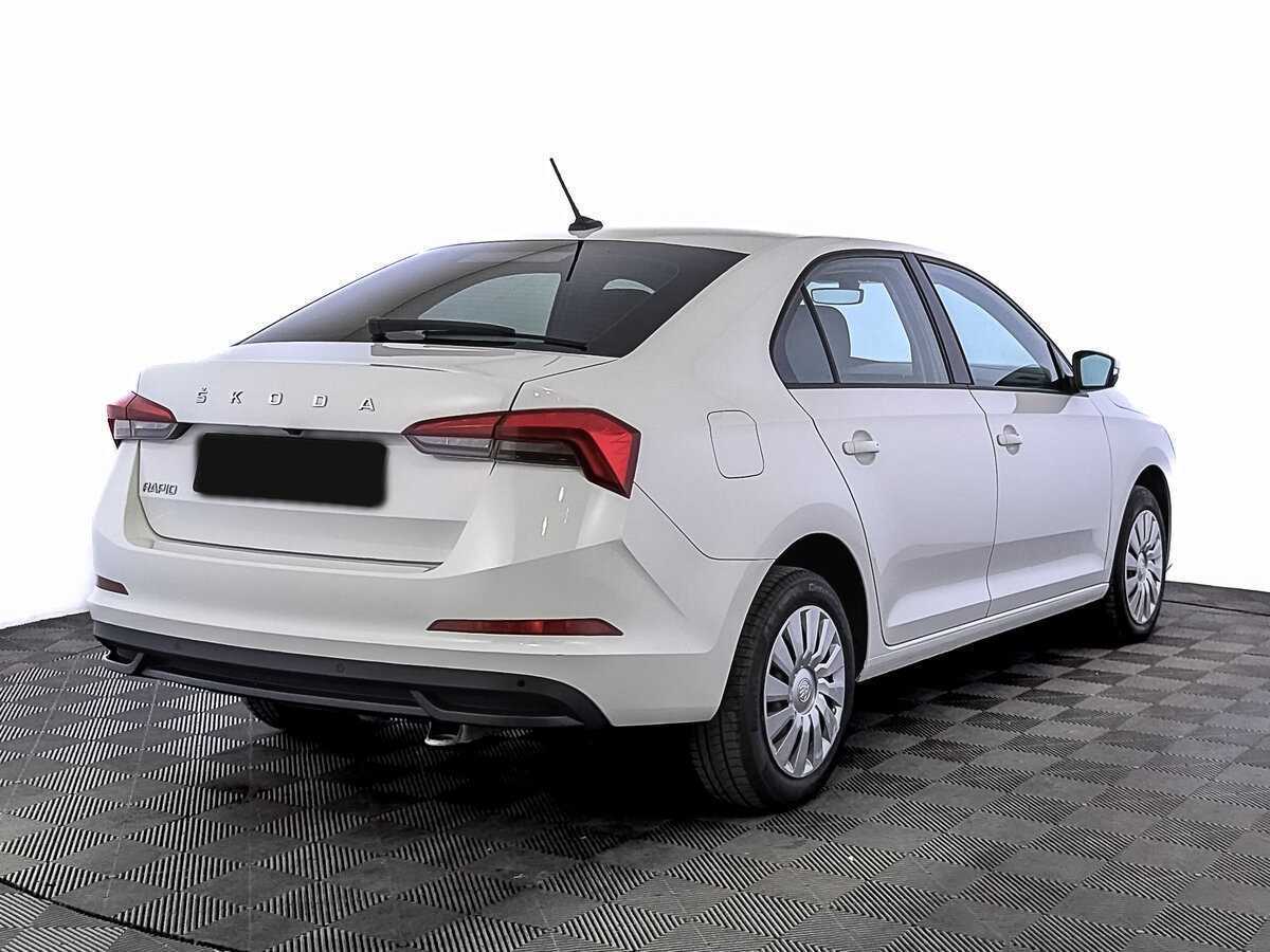 Skoda Rapid с пробегом — 2020 год. Фото: #4