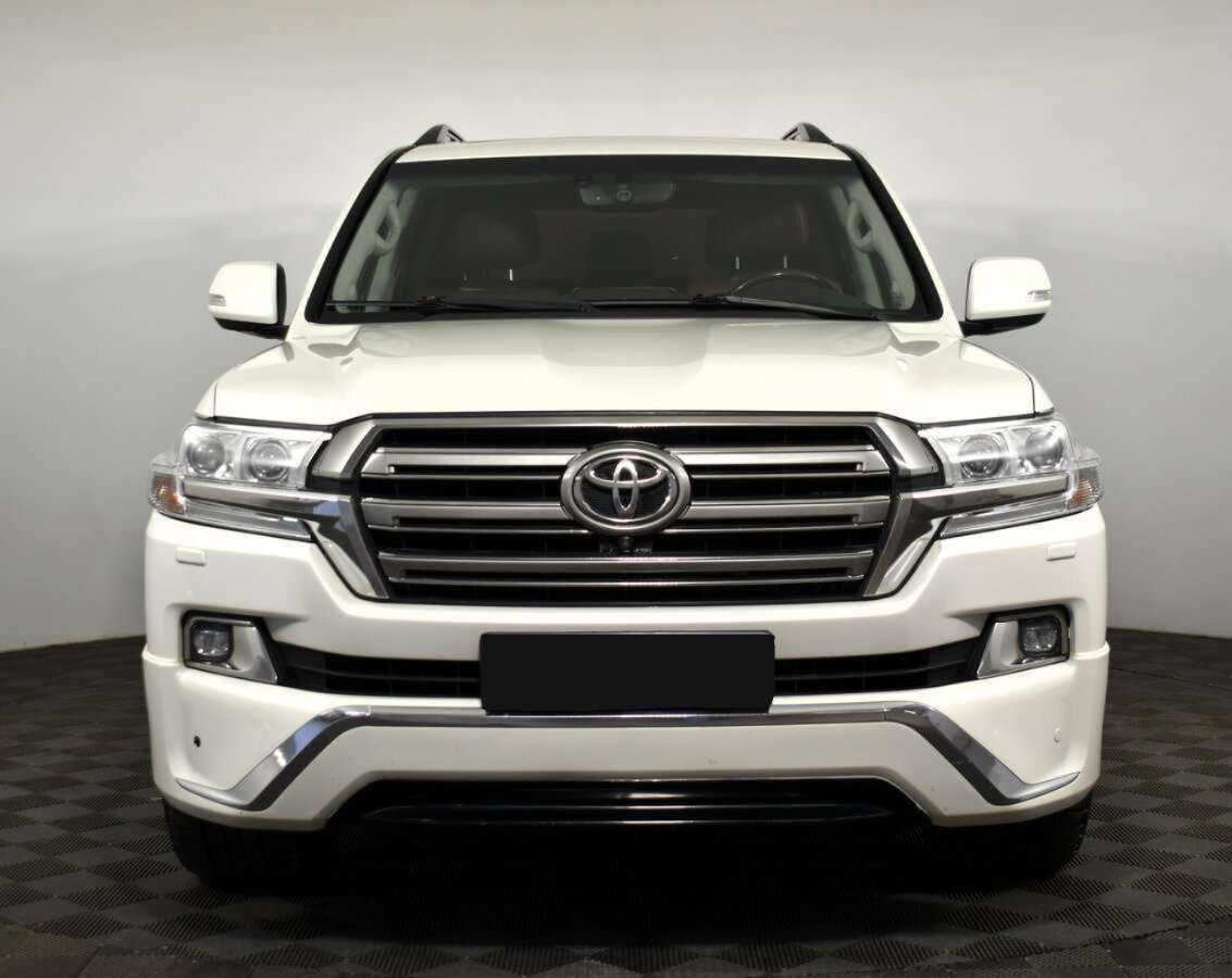 Toyota Land Cruiser с пробегом — 2016 год. Фото: #1