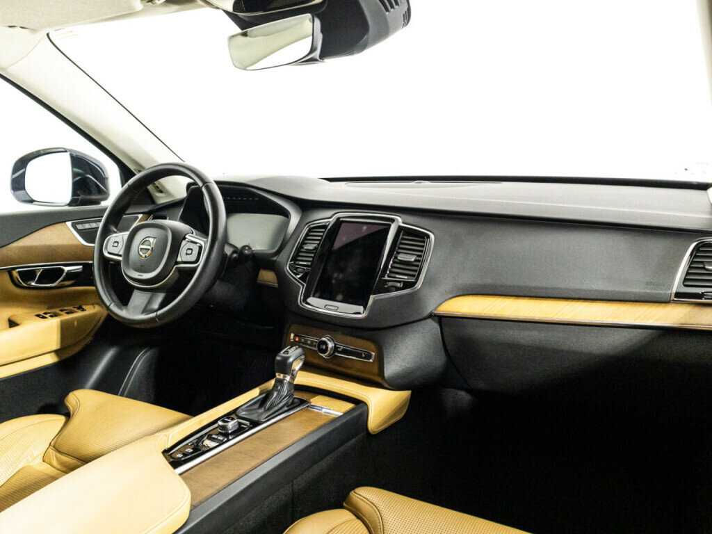 Volvo XC90 с пробегом — 2015 год. Фото: #8