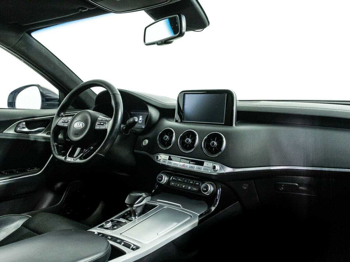 Kia Stinger с пробегом — 2018 год. Фото: #8