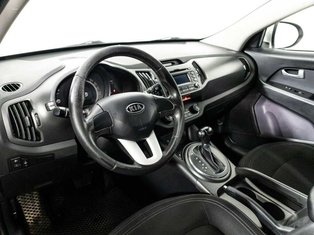 Kia Sportage с пробегом — 2010 год. Фото: #10