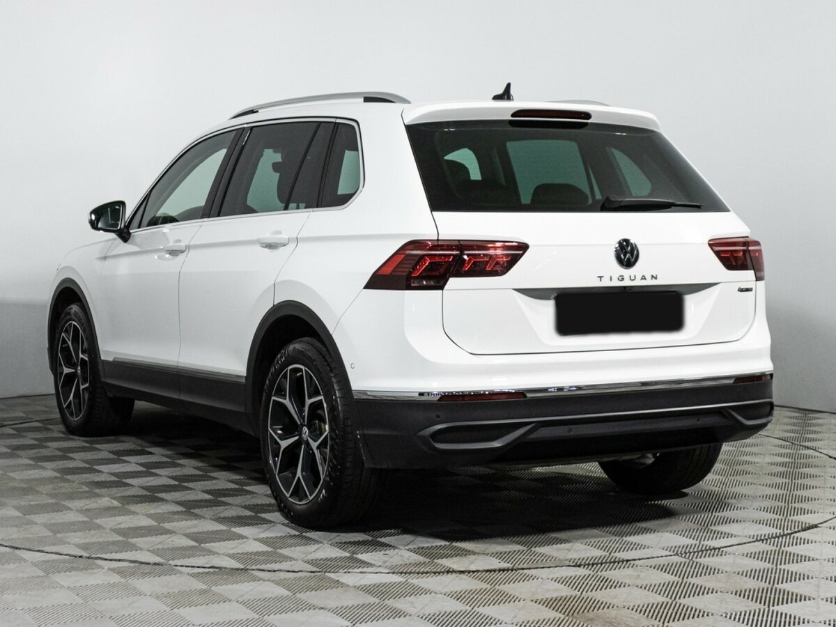 Volkswagen Tiguan с пробегом — 2021 год. Фото: #6