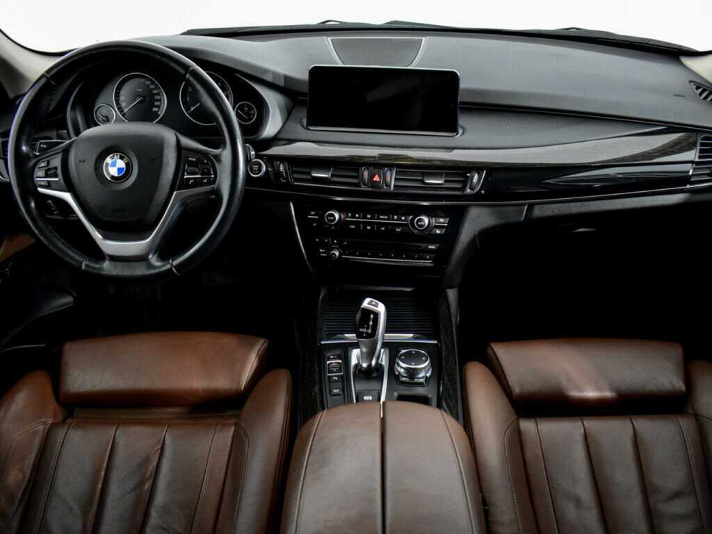 BMW X5 с пробегом — 2015 год. Фото: #10