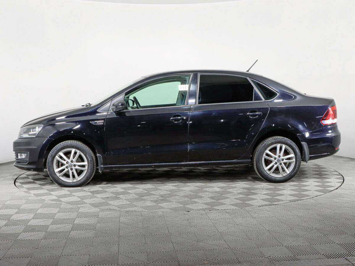 Volkswagen Polo с пробегом — 2015 год. Фото: #7