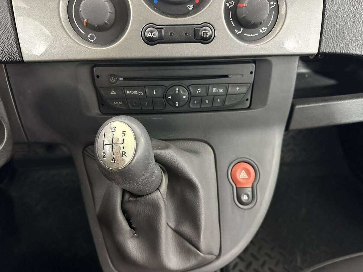 Renault Kangoo с пробегом — 2013 год. Фото: #12