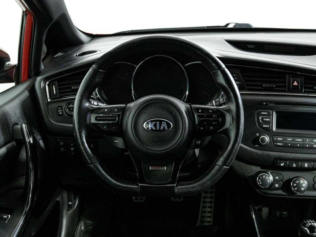 Kia Ceed GT с пробегом — 2017 год. Фото: #15