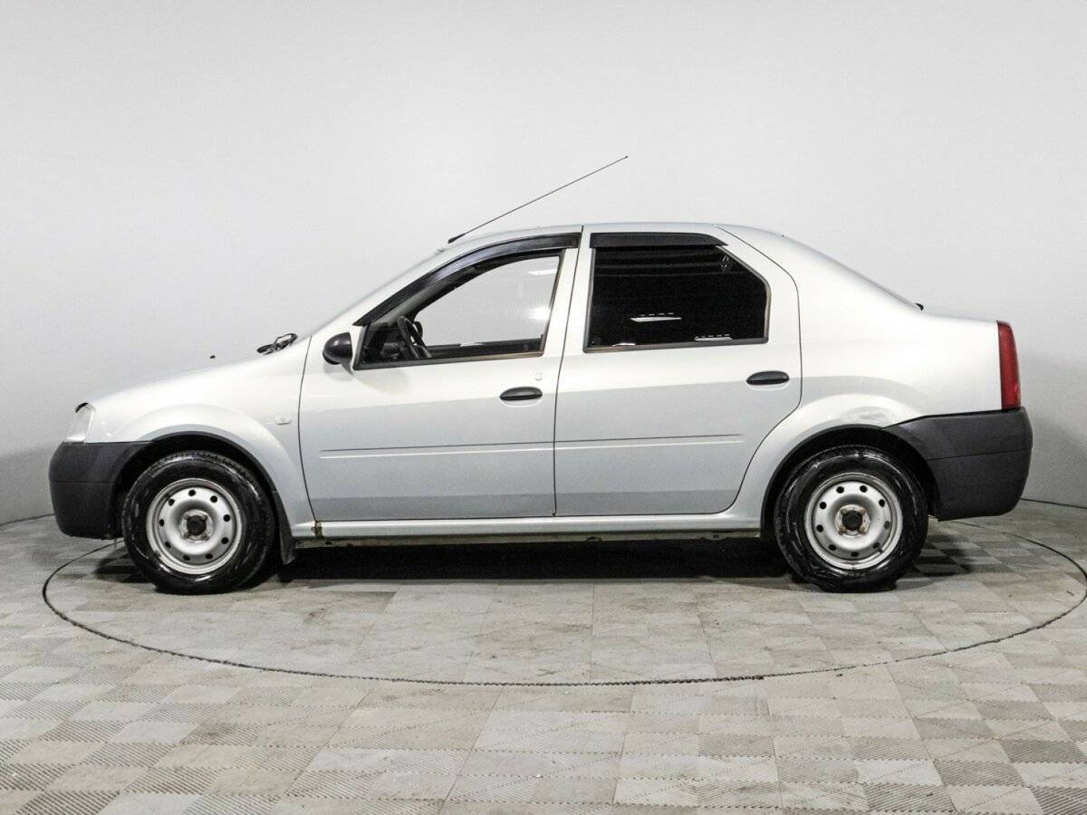 Renault Logan с пробегом — 2006 год. Фото: #7
