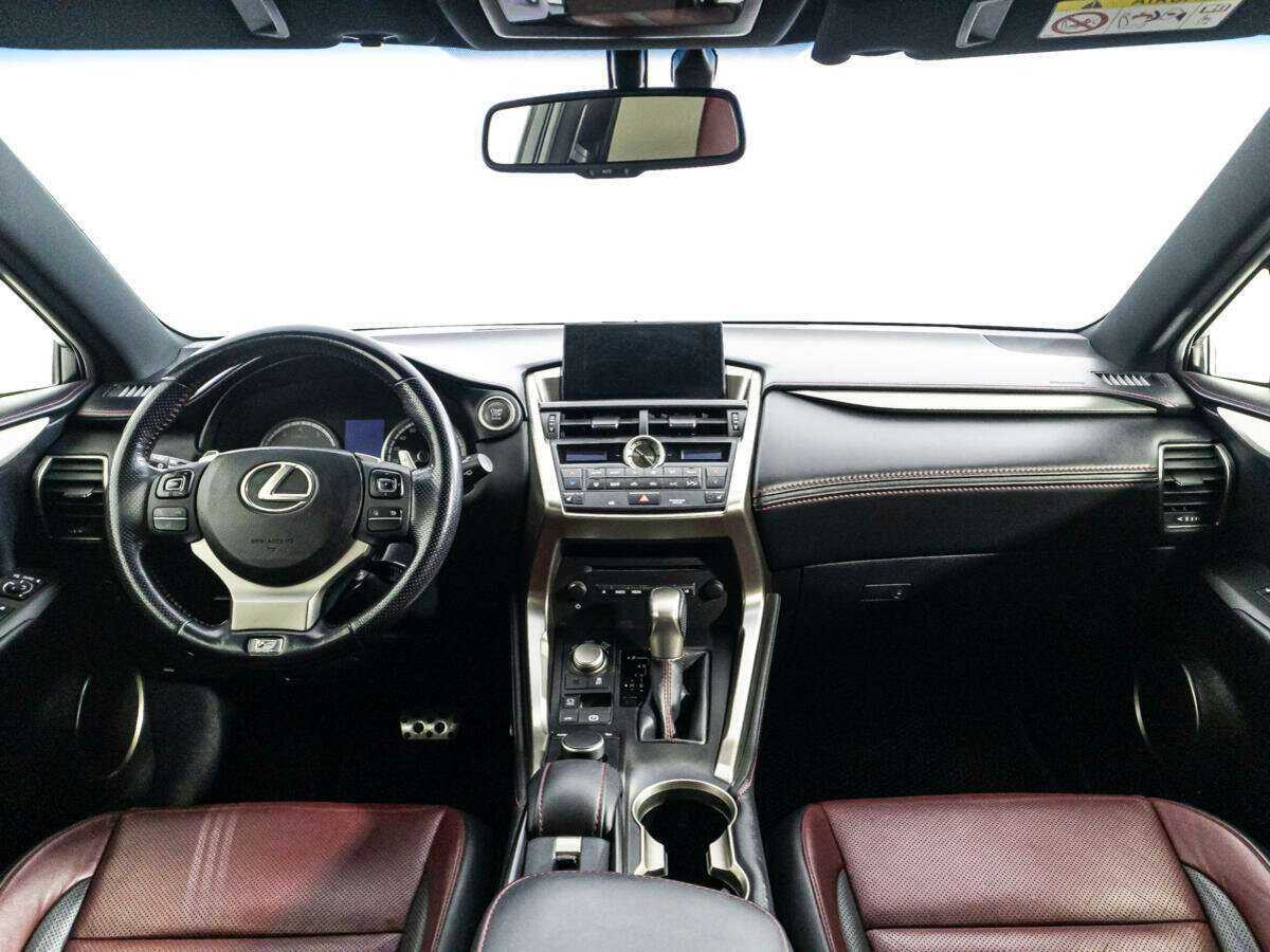 Lexus NX с пробегом — 2015 год. Фото: #12
