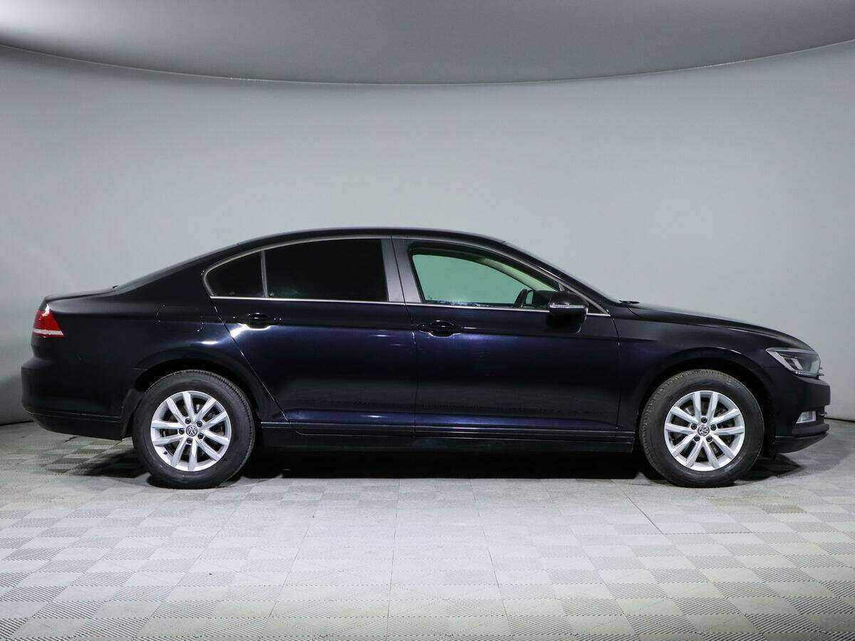 Volkswagen Passat с пробегом — 2015 год. Фото: #3