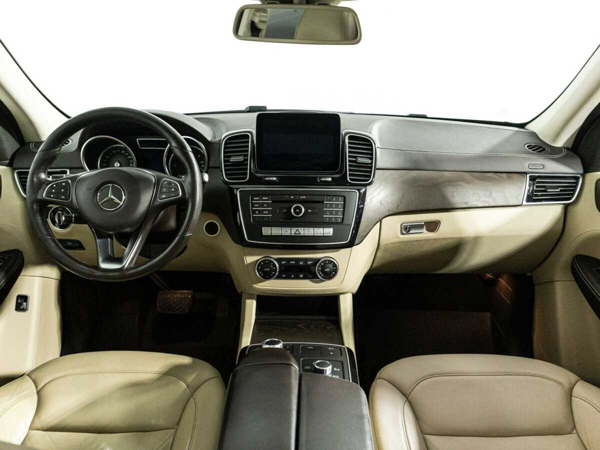Mercedes-Benz GLE с пробегом — 2016 год. Фото: #10