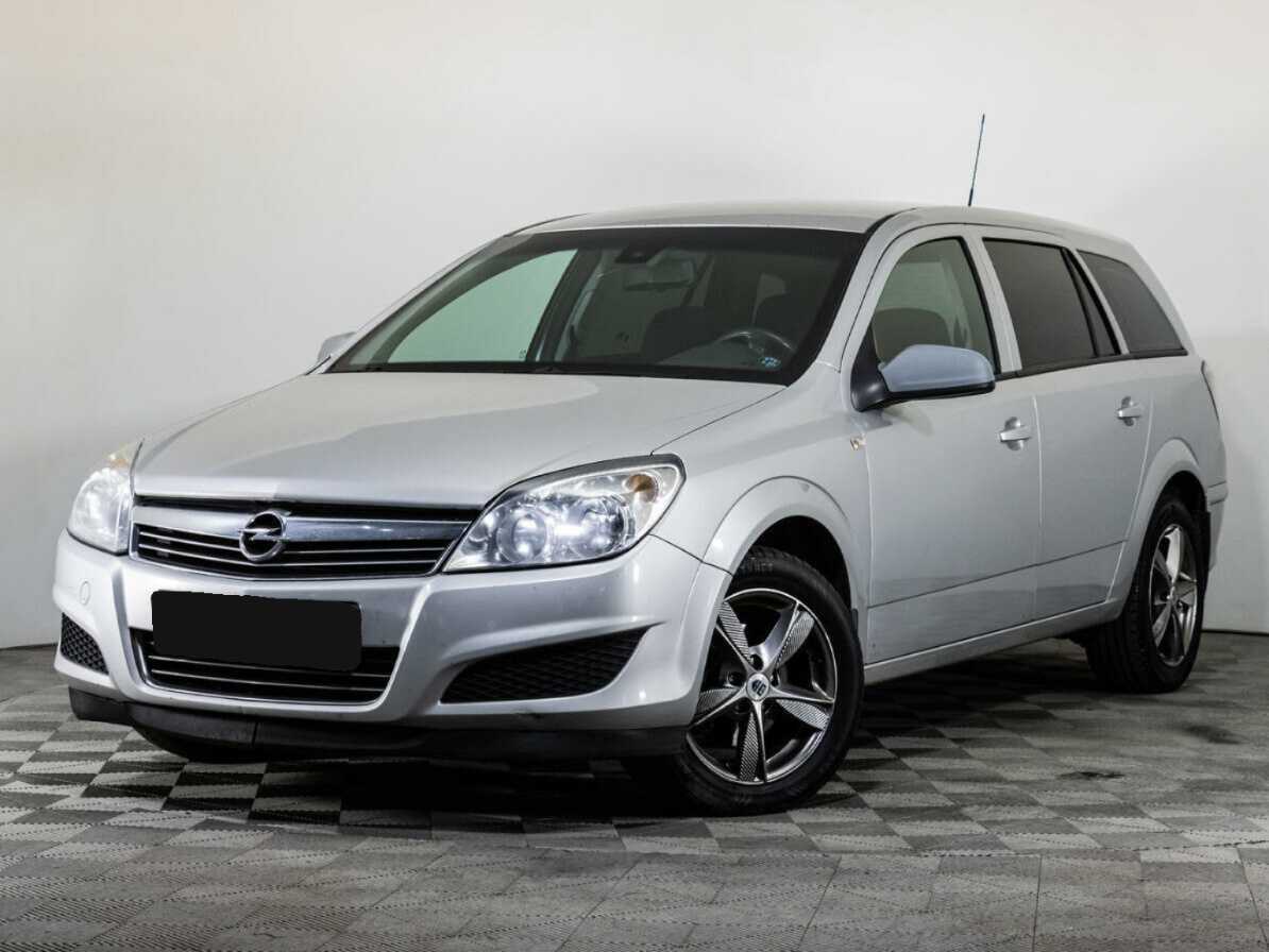 Opel Astra с пробегом — 2012 год. Посмотреть фото