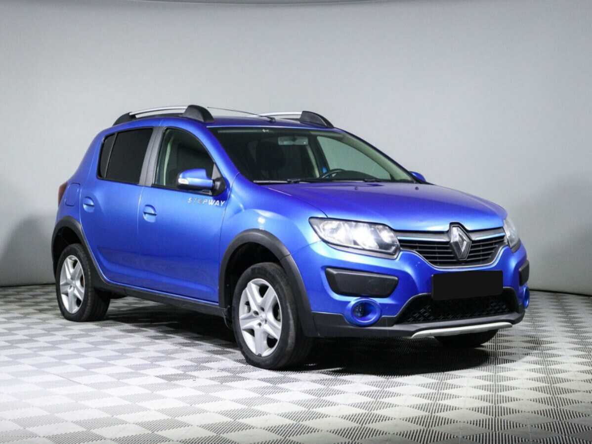 Renault Sandero с пробегом — 2018 год. Фото: #2