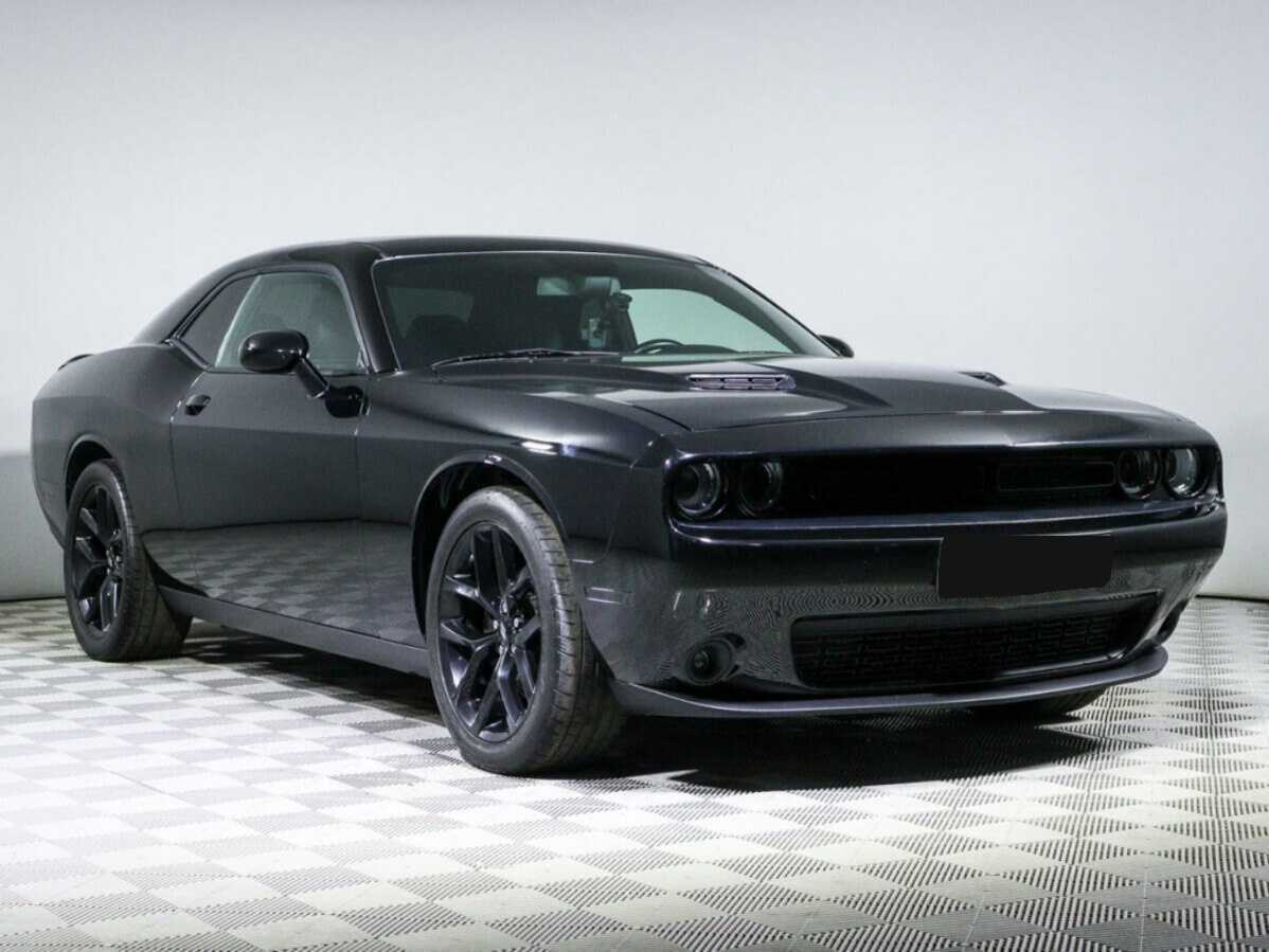 Dodge Challenger с пробегом — 2018 год. Фото: #2
