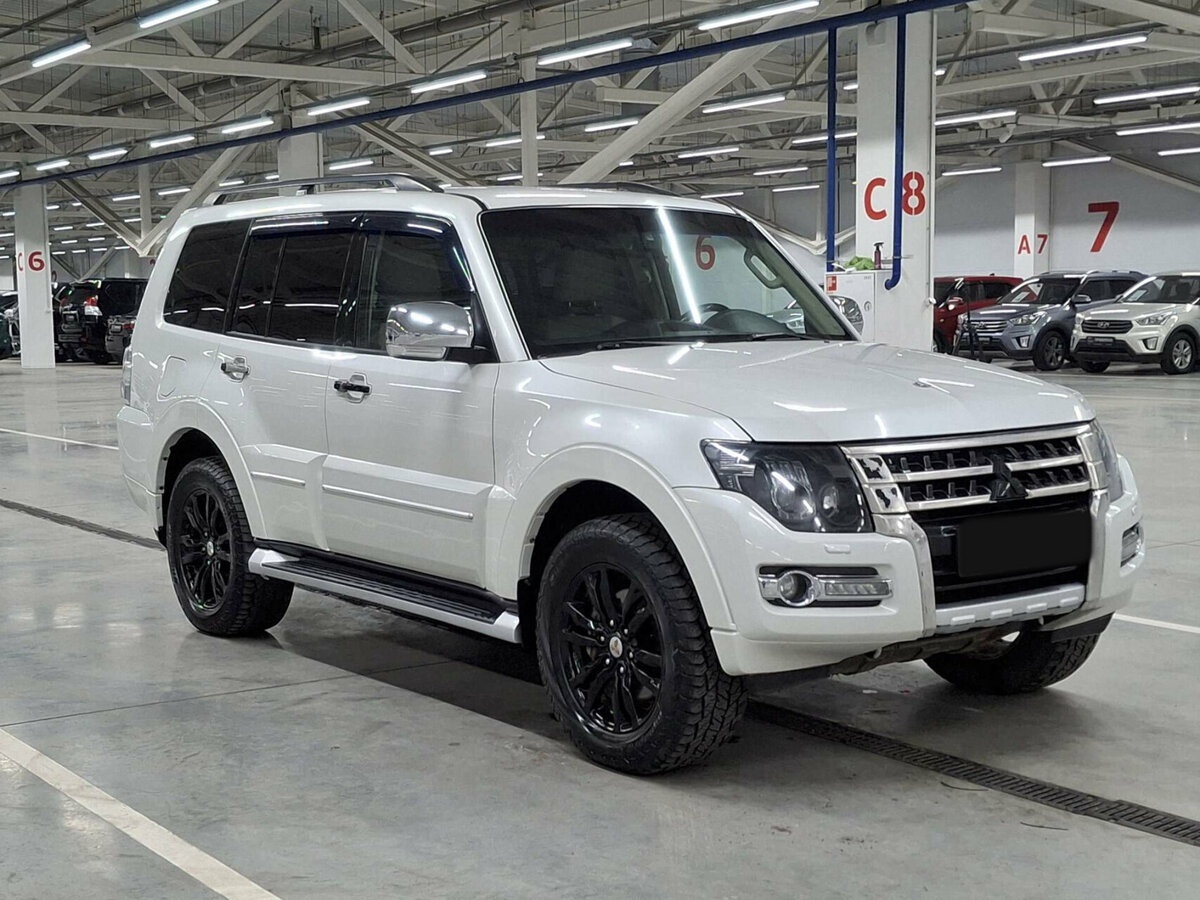 Mitsubishi Pajero с пробегом — 2020 год. Фото: #2