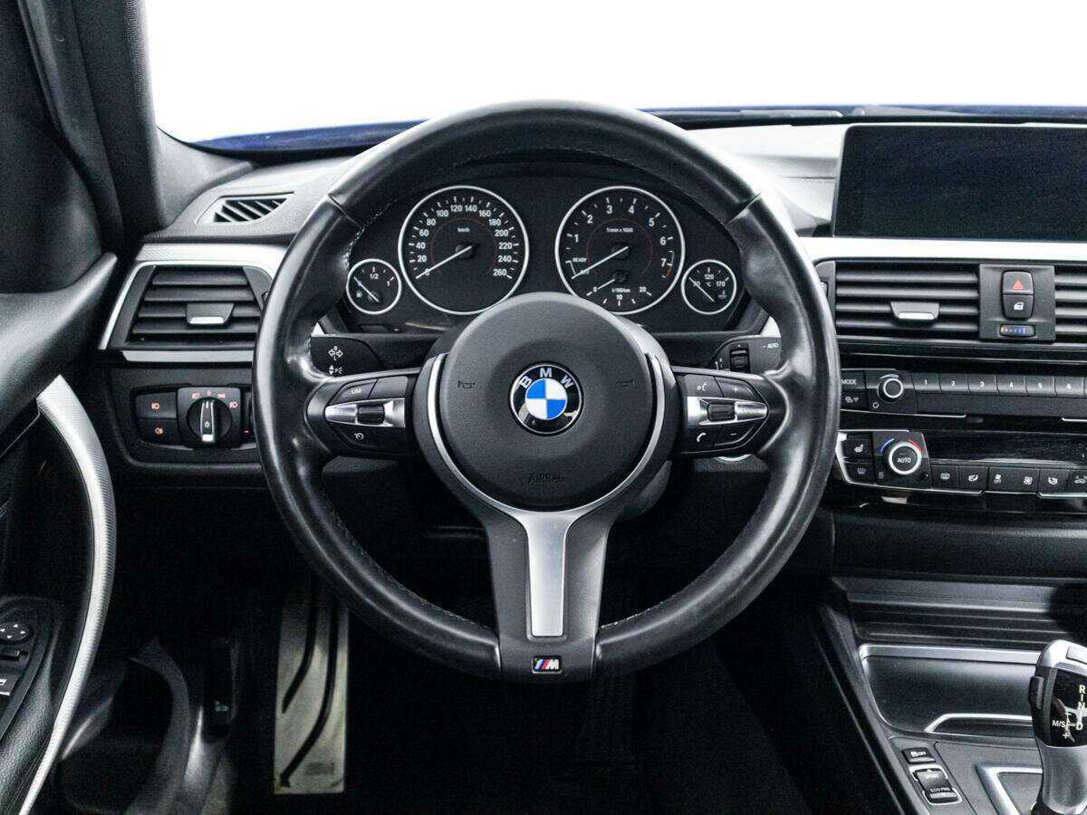 BMW 3 серии с пробегом — 2018 год. Фото: #18