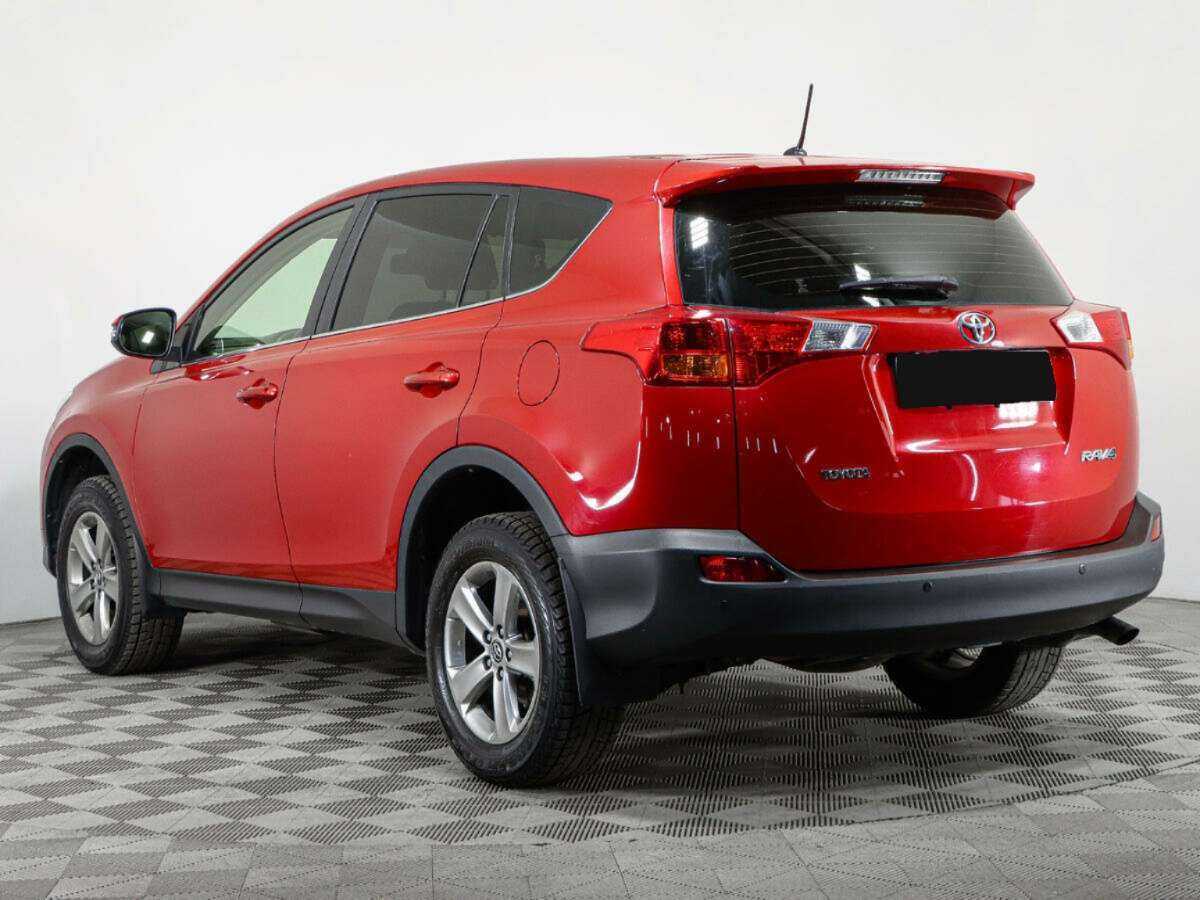 Toyota RAV4 с пробегом — 2015 год. Фото: #5