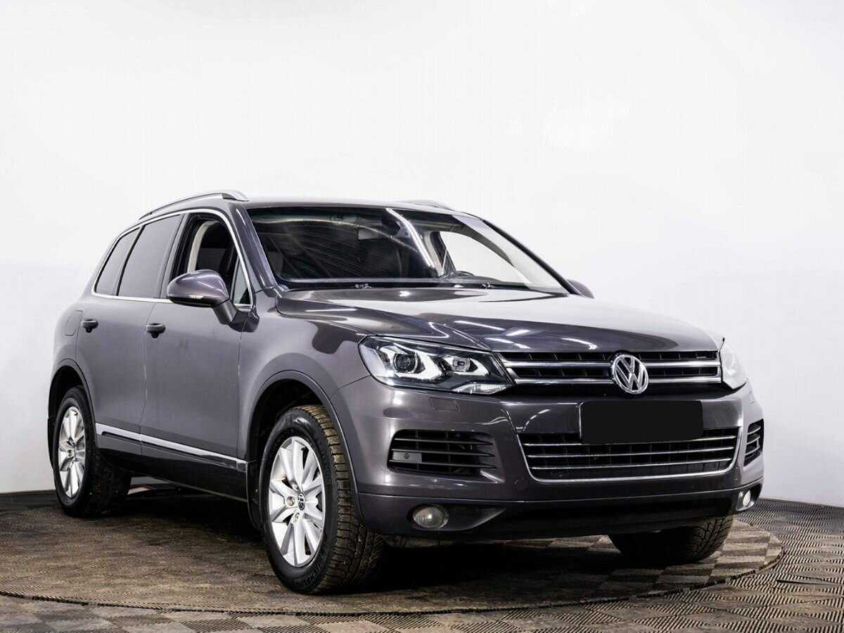 Volkswagen Touareg с пробегом — 2011 год. Фото: #2