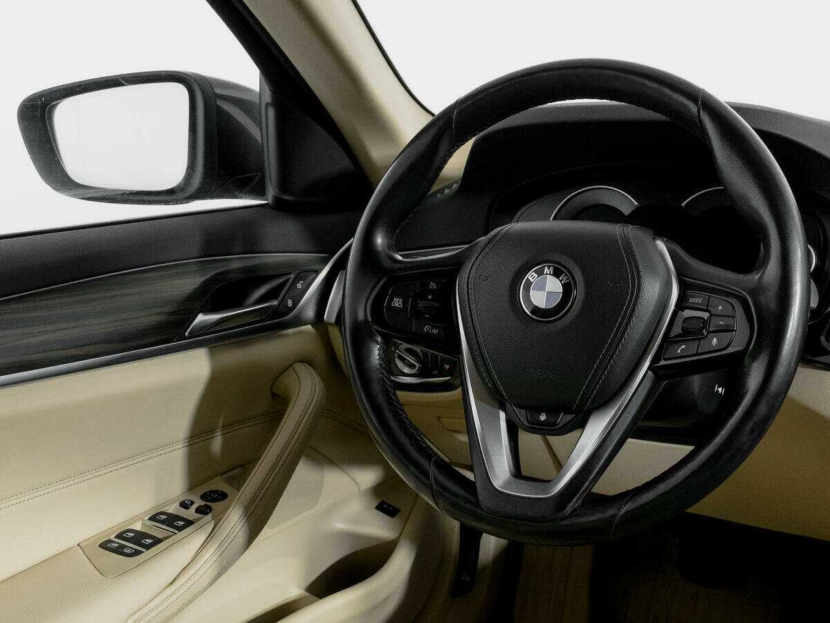 BMW 5 серии с пробегом — 2017 год. Фото: #13