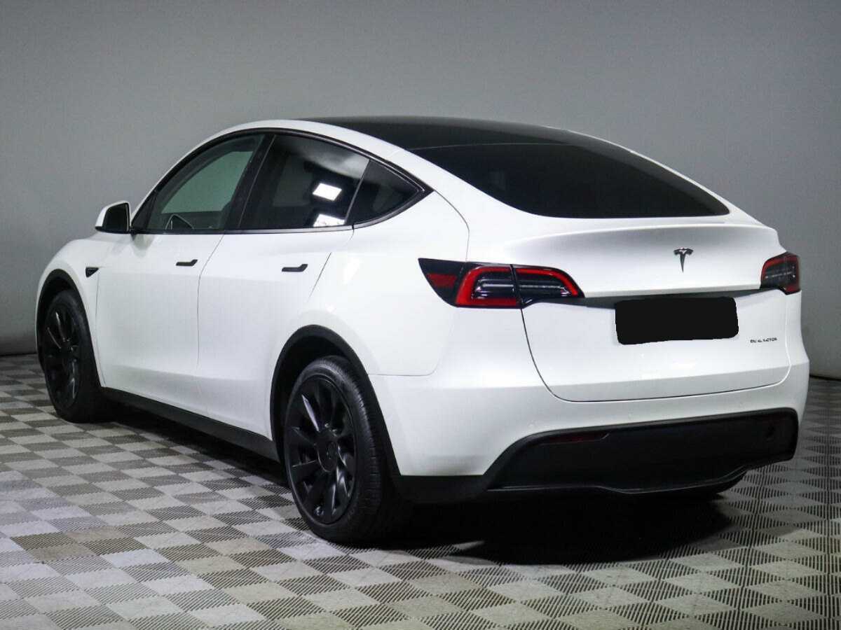 Tesla Model Y с пробегом — 2021 год. Фото: #5