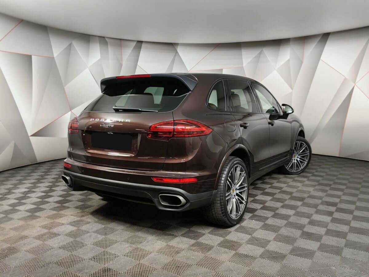 Porsche Cayenne с пробегом — 2016 год. Фото: #1