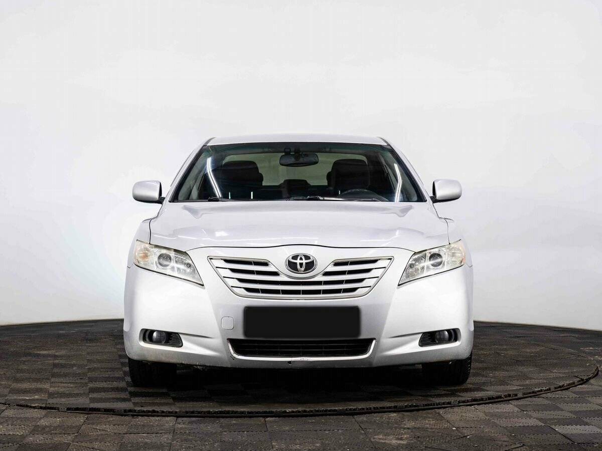 Toyota Camry с пробегом — 2007 год. Фото: #1
