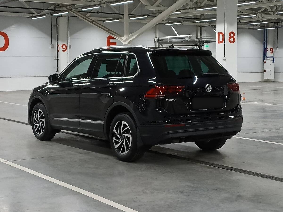Volkswagen Tiguan с пробегом — 2018 год. Фото: #6