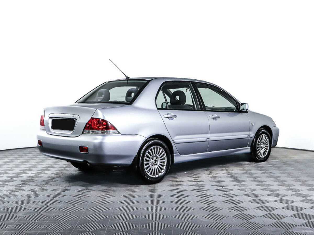 Mitsubishi Lancer с пробегом — 2005 год. Фото: #4
