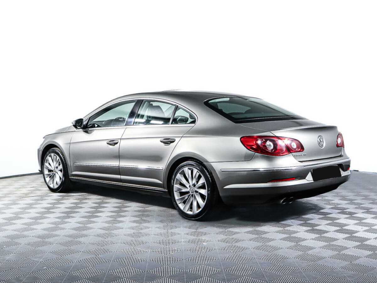 Volkswagen Passat CC с пробегом — 2011 год. Фото: #6