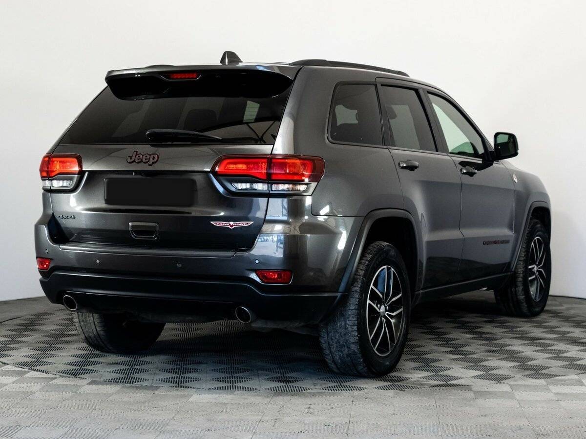 Jeep Grand Cherokee с пробегом — 2018 год. Фото: #3