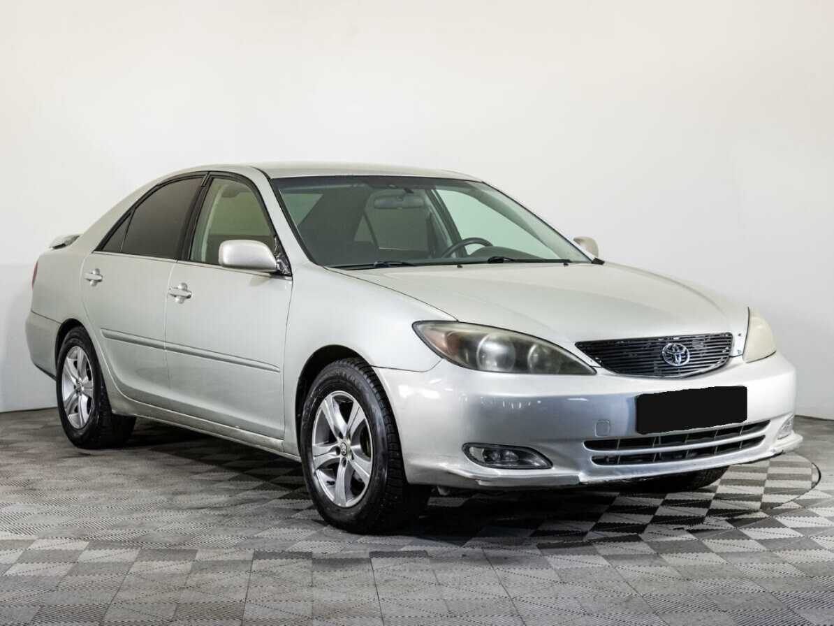 Toyota Camry с пробегом — 2001 год. Фото: #2
