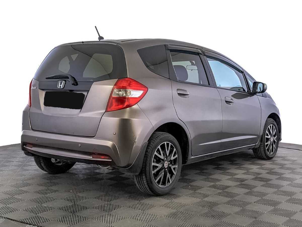 Honda Jazz с пробегом — 2011 год. Фото: #4