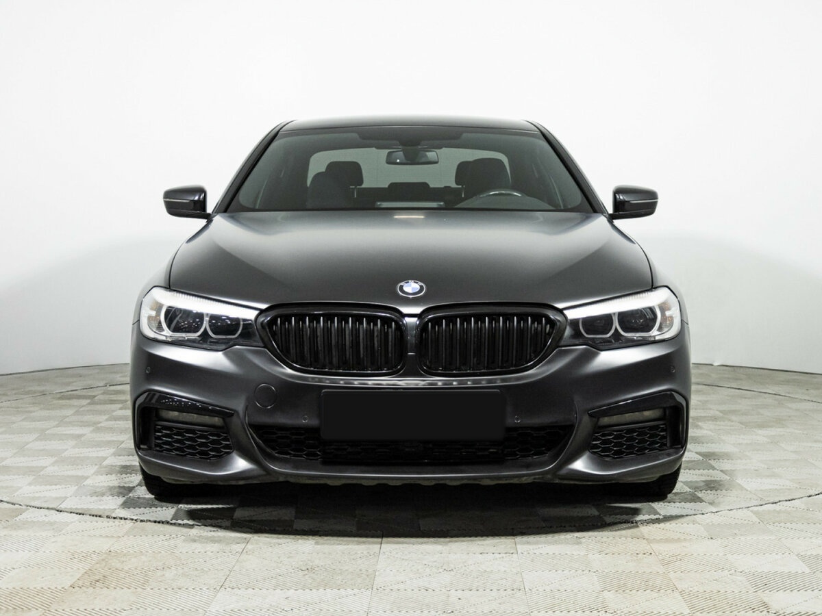 BMW 5 серии с пробегом — 2018 год. Фото: #1