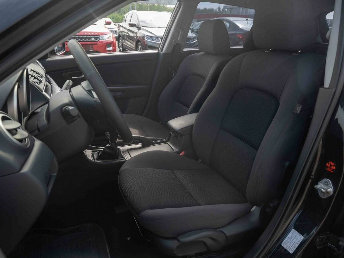 Mazda 3 с пробегом — 2008 год. Фото: #8