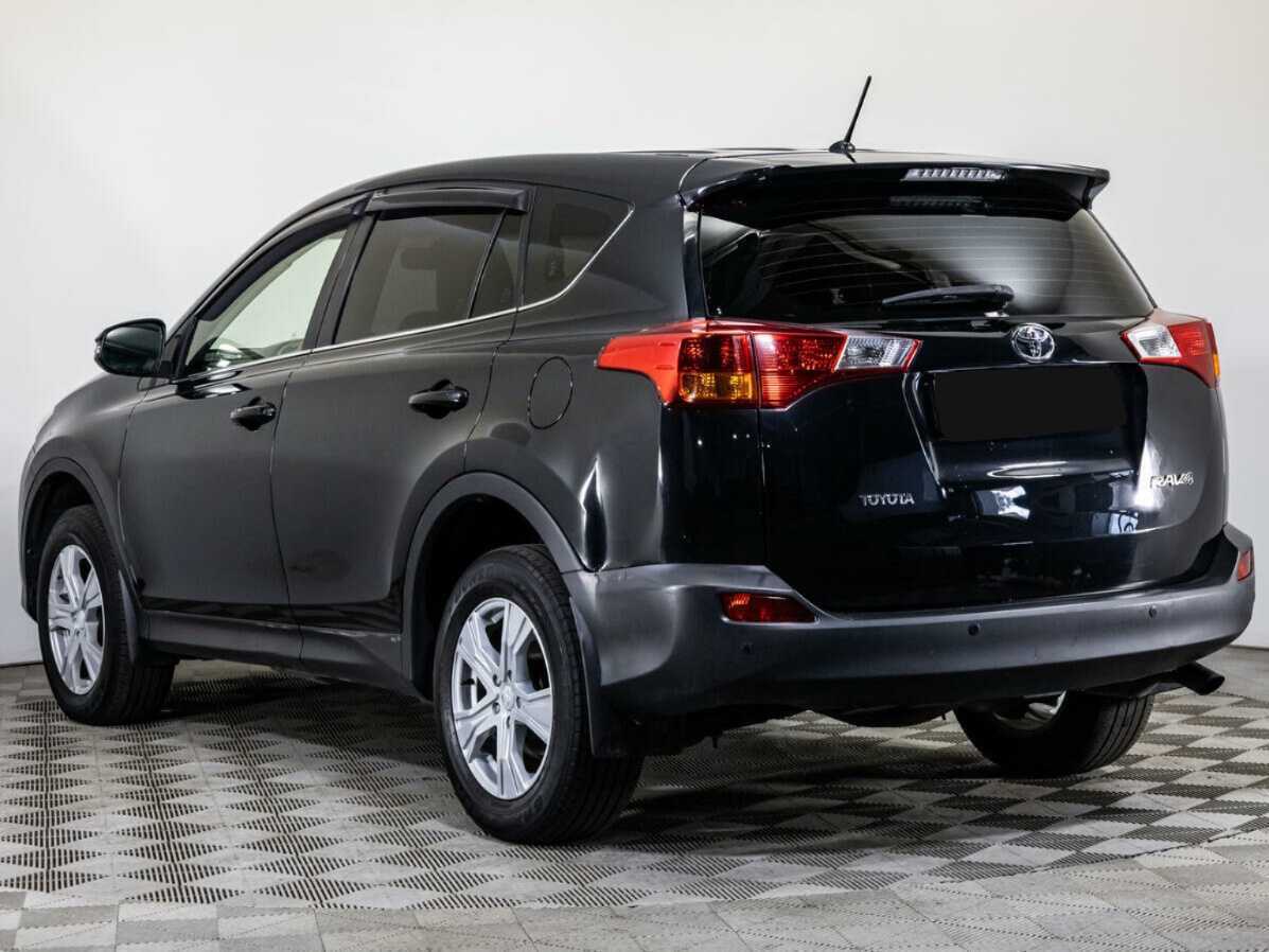 Toyota RAV4 с пробегом — 2013 год. Фото: #6