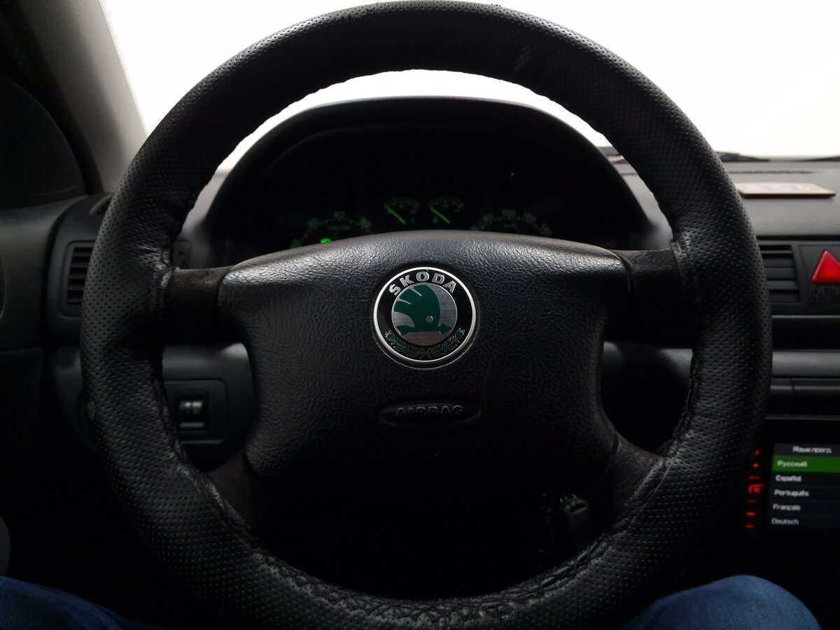 Skoda Octavia с пробегом — 2008 год. Фото: #4