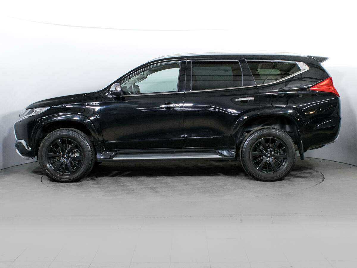 Mitsubishi Pajero Sport с пробегом — 2019 год. Фото: #7