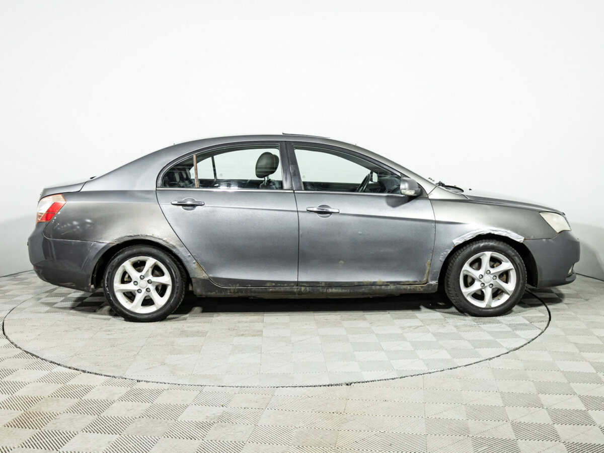 Geely Emgrand EC7 с пробегом — 2013 год. Фото: #3