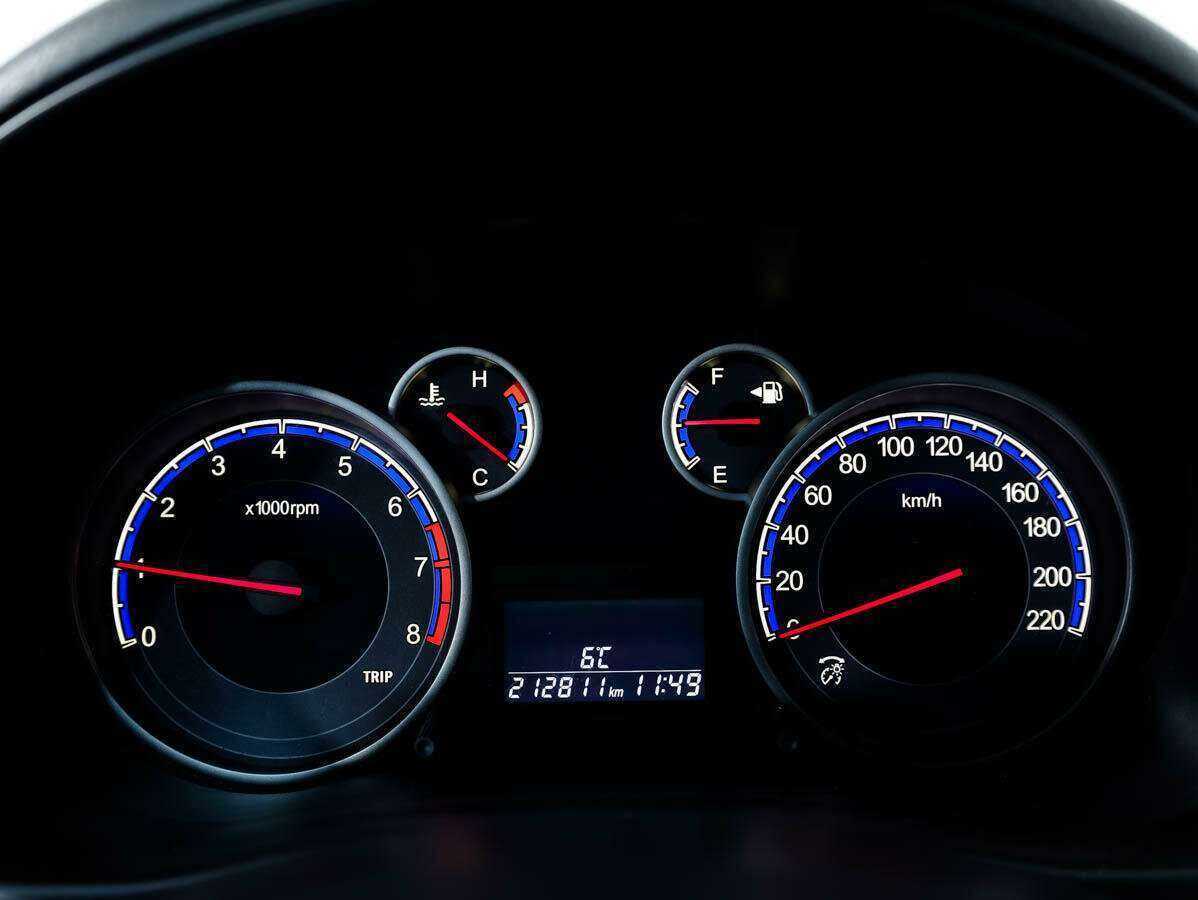 Suzuki SX4 с пробегом — 2011 год. Фото: #15