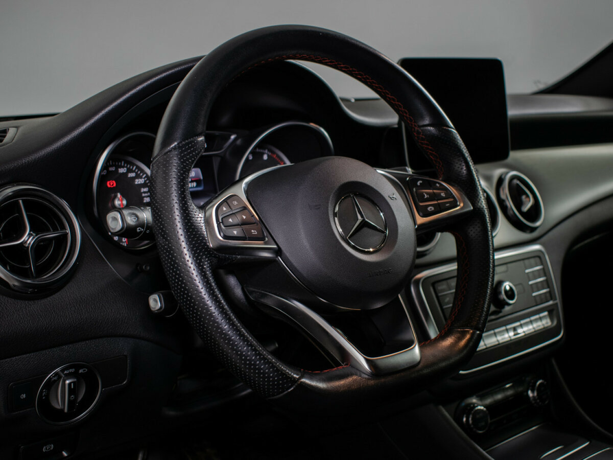 Mercedes-Benz GLA с пробегом — 2019 год. Фото: #9