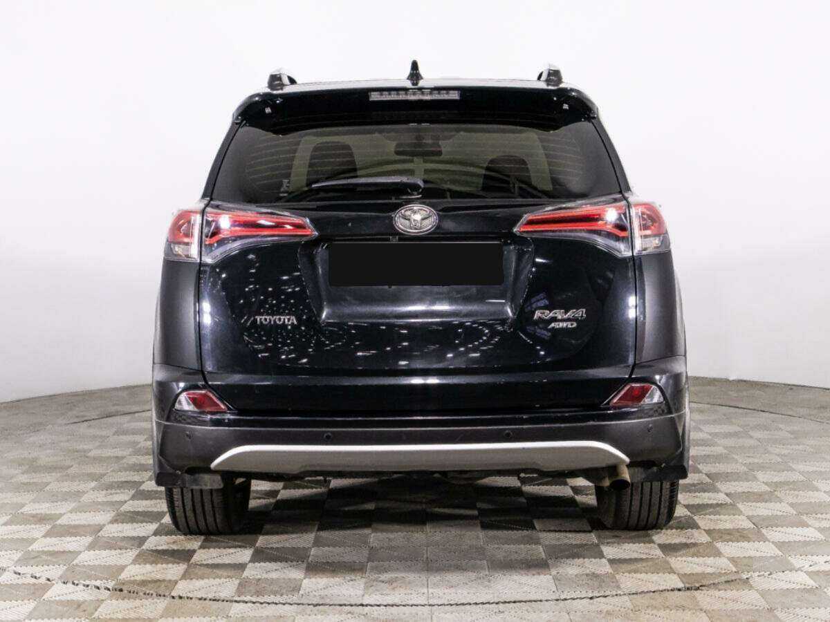 Toyota RAV4 с пробегом — 2016 год. Фото: #5
