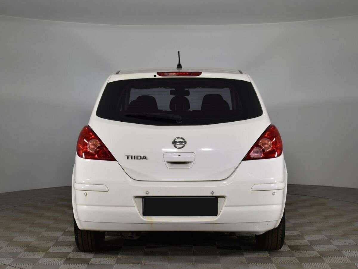Nissan Tiida с пробегом — 2011 год. Фото: #3