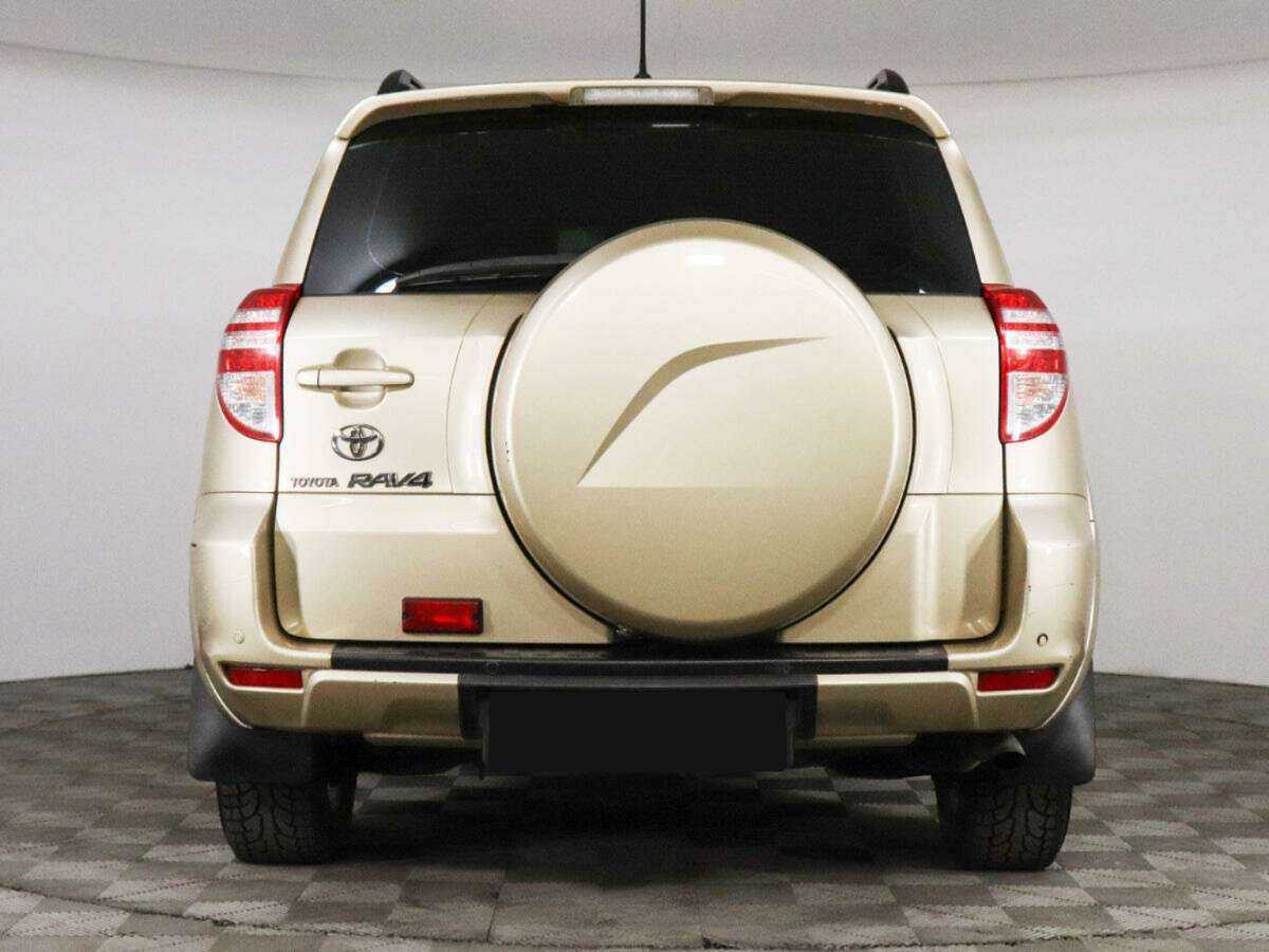 Toyota RAV4 с пробегом — 2011 год. Фото: #5